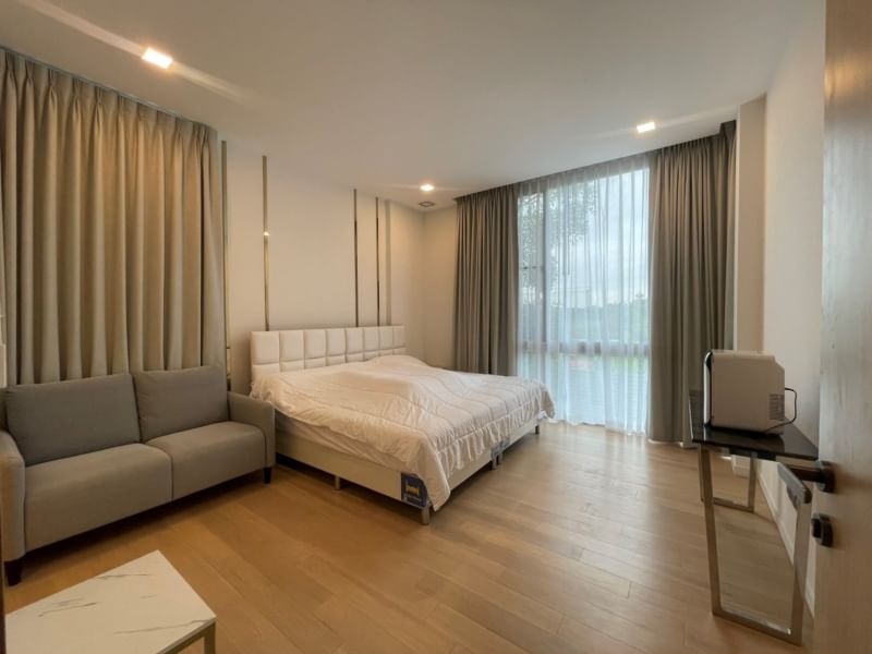 RENT | VIVE Modern 3 Storey House Bangkok • Ekamai-Ramintr