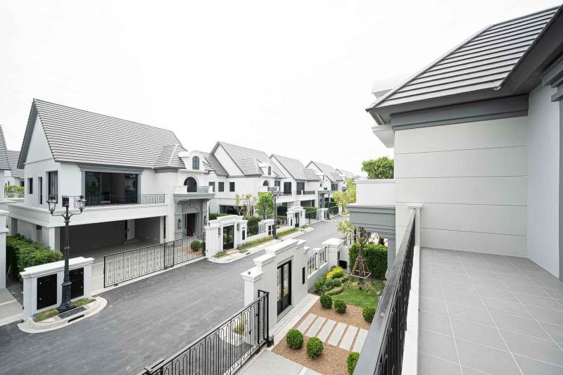 RENT | NARASIRI Luxury house in the midst of a French atmosphere. Bangkok • Phahonyothin-Watcharaphon