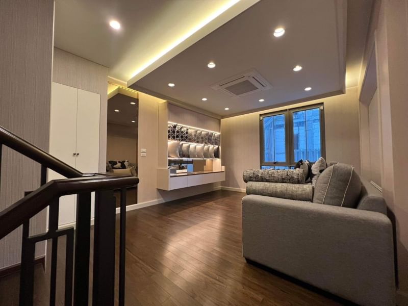 RENT | VERITZ LUXURY TOWNHOME Bangkok • Sathupradit 34