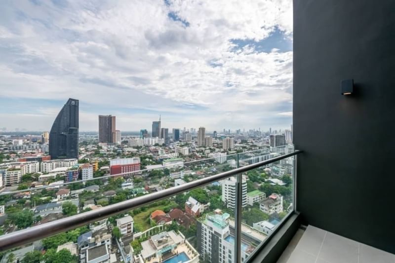 RENT | BEATNIQ Sukhumvit 32 Bangkok Thonglor